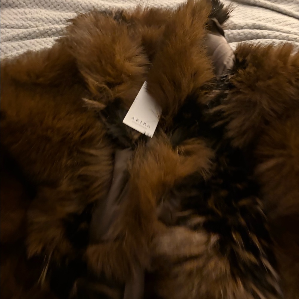AKIRA TELLURIDE FAUX FUR IN BROWN Size L/XLL/XL - Picture 4 of 6